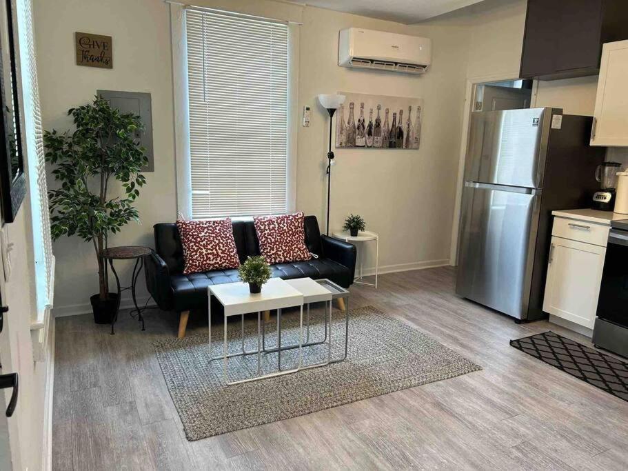 Cozy Studio Bungalow Steps To Armature Works Tampa Exterior photo