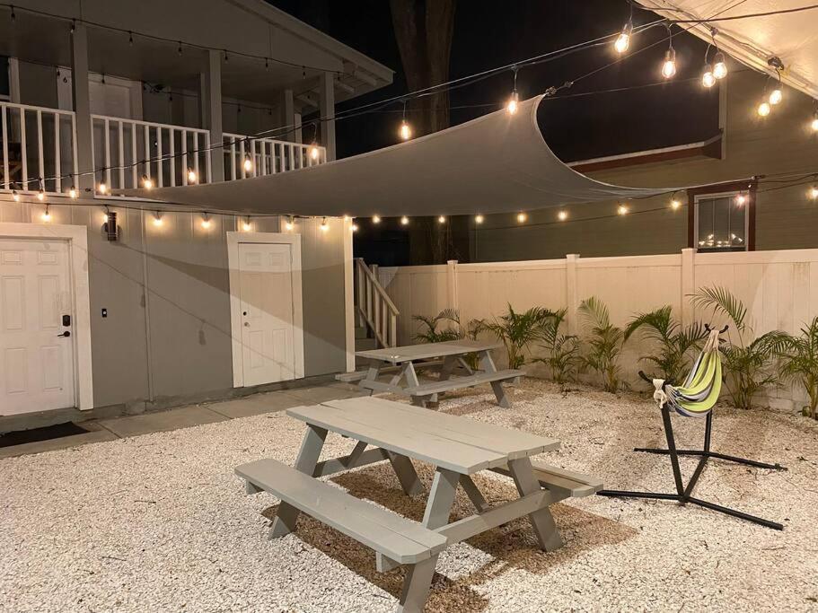 Cozy Studio Bungalow Steps To Armature Works Tampa Exterior photo